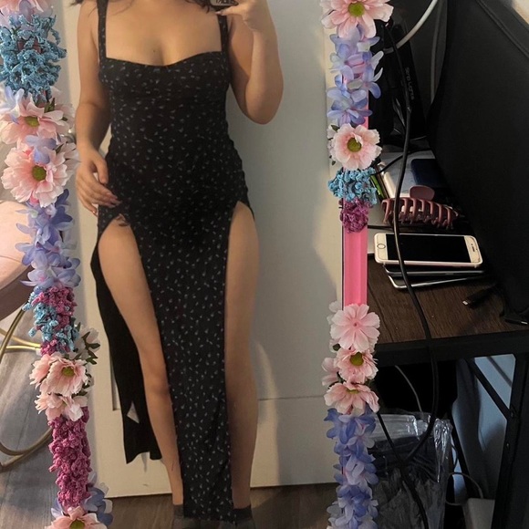 Black, long slit dress with flowers - Picture 2 of 4